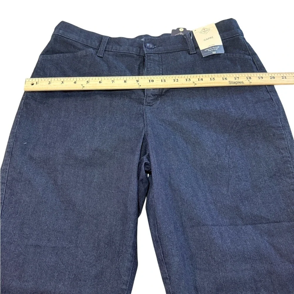 St Johns Bay Womens Mid Rise Capri Pants Dark‎ Wash Denim Size 14 New